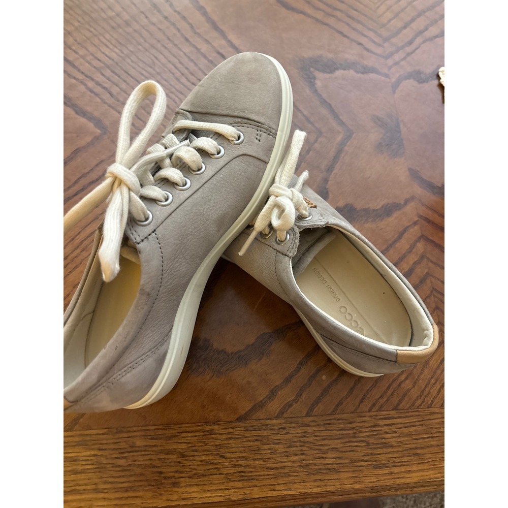ECCO Soft 7 Warm Grey Nubuck Leather Low Top Sneakers Womens 6 EU 37 A1218
